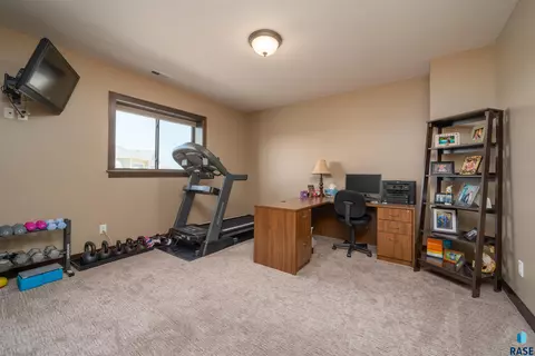 47499 Silver Creek Cir, Renner, SD 57020 photo 26