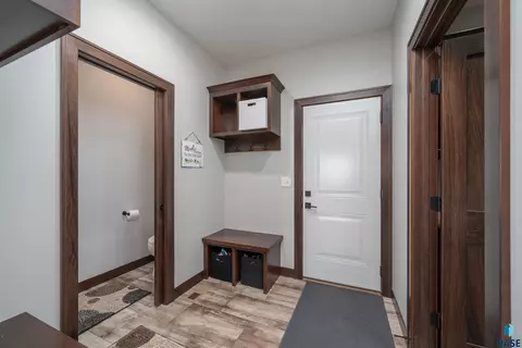 47499 Silver Creek Cir, Renner, SD 57020 photo 28