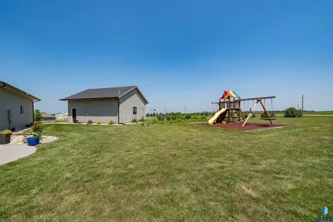 47499 Silver Creek Cir, Renner, SD 57020 photo 39