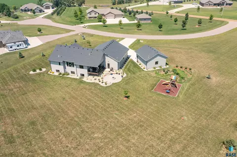 47499 Silver Creek Cir, Renner, SD 57020 photo 44