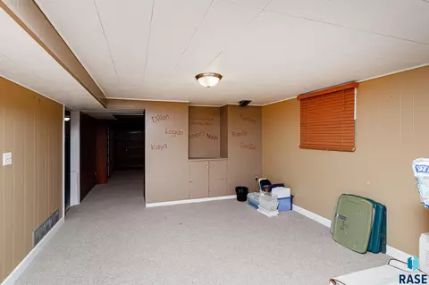 3101 S 9th Ave, Sioux Falls, SD 57105 photo 28