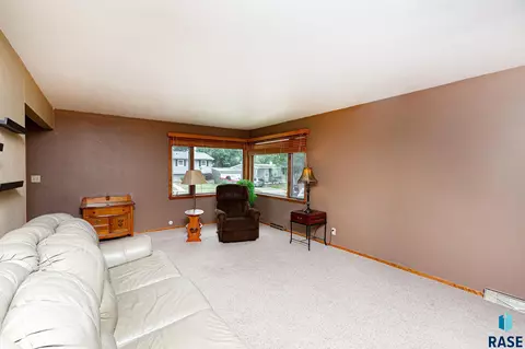 3101 S 9th Ave, Sioux Falls, SD 57105 photo 19
