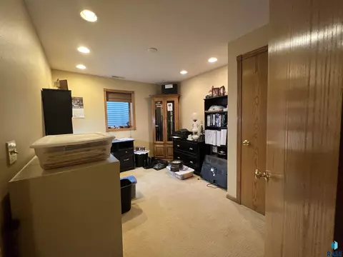 4005 S Benjamin Dr, Sioux Falls, SD 57103 photo 21