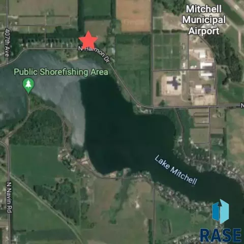 1 South Harmon Drive, Mitchell, SD 57301 photo 1