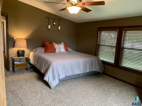 314 Best Point Dr, Madison, SD 57042 photo 22