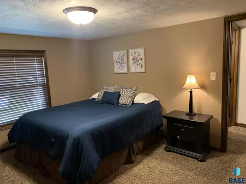 314 Best Point Dr, Madison, SD 57042 photo 27