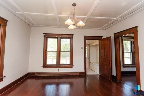 140 S Walnut Ave, Bridgewater, SD 57319 photo 6