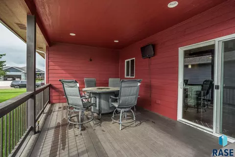 305 Taylor Dr, Tea, SD 57064 photo 23