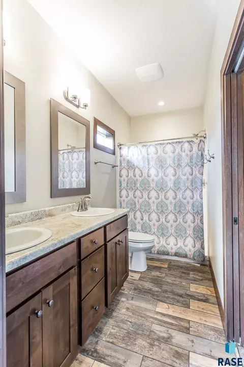 305 Taylor Dr, Tea, SD 57064 photo 15