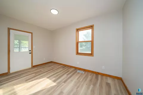 1535 E 8th St, Sioux Falls, SD 57103 photo 14