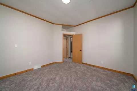 1535 E 8th St, Sioux Falls, SD 57103 photo 10