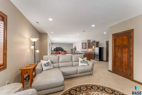 8914 W Dragonfly Dr, Sioux Falls, SD 57107 photo 14