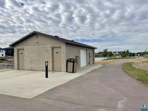 8914 W Dragonfly Dr, Sioux Falls, SD 57107 photo 29
