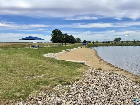 8914 W Dragonfly Dr, Sioux Falls, SD 57107 photo 32
