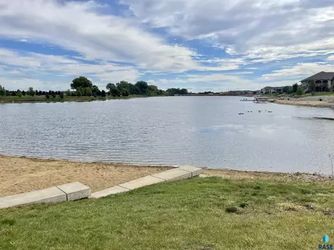 8914 W Dragonfly Dr, Sioux Falls, SD 57107 photo 33