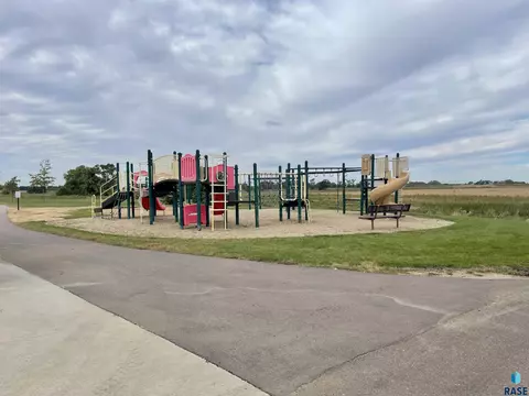 8914 W Dragonfly Dr, Sioux Falls, SD 57107 photo 31