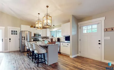 3609 E Winncrest Cir, Sioux Falls, SD 57103 photo 5