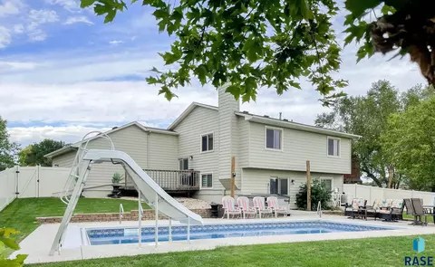 3609 E Winncrest Cir, Sioux Falls, SD 57103 photo 10