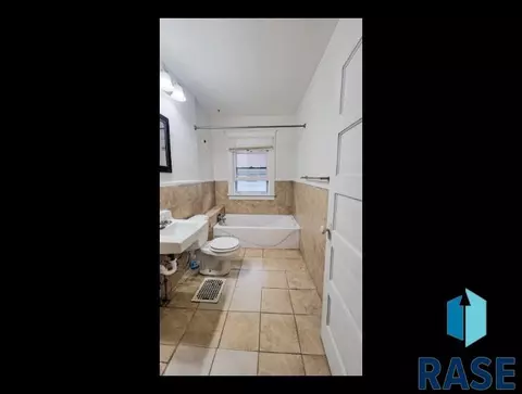 732 S Summit Ave, Sioux Falls, SD 57104 photo 12