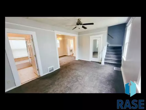 732 S Summit Ave, Sioux Falls, SD 57104 photo 3
