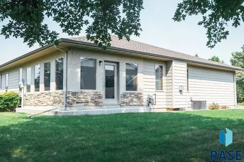 1543 Northridge Rd, Mitchell, SD 57301 photo 6