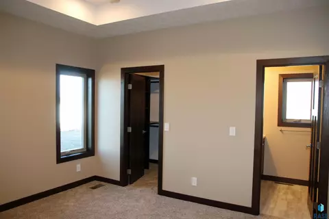 5308 E 64th St, Sioux Falls, SD 57108 photo 11