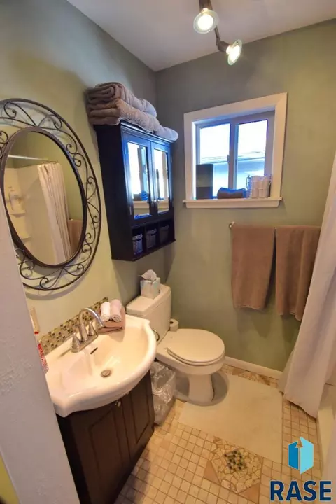 4312 S Glenview Rd, Sioux Falls, SD 57103 photo 9
