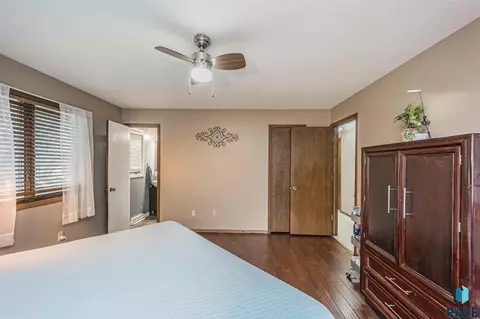 401 E Beechnut St, Brandon, SD 57005 photo 21