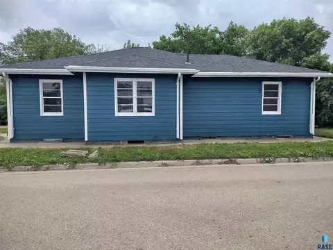 118 E 4th St, Miller, SD 57362 photo 35