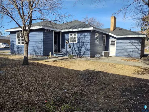 118 E 4th St, Miller, SD 57362 photo 27