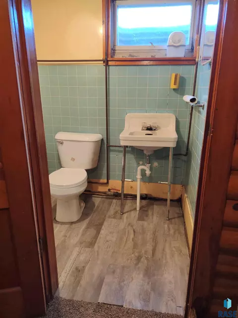118 E 4th St, Miller, SD 57362 photo 19