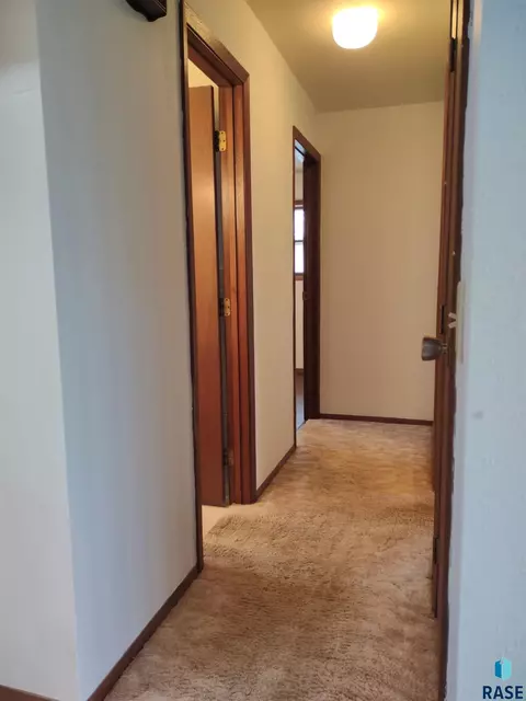 601 E 7th St, Miller, SD 57362 photo 9