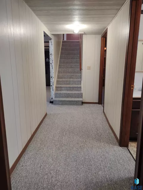601 E 7th St, Miller, SD 57362 photo 16