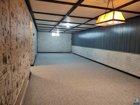 601 E 7th St, Miller, SD 57362 photo 17