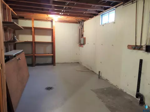 601 E 7th St, Miller, SD 57362 photo 22