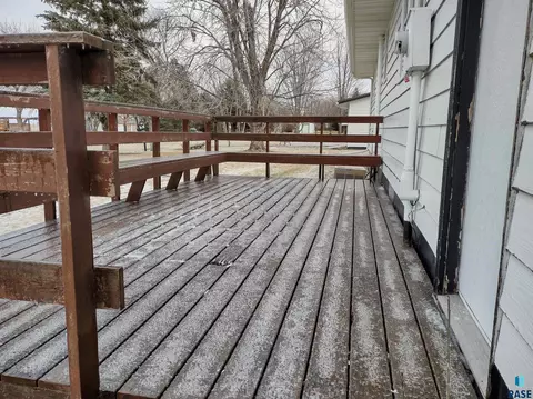 601 E 7th St, Miller, SD 57362 photo 37
