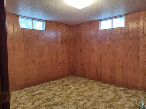 601 E 7th St, Miller, SD 57362 photo 21