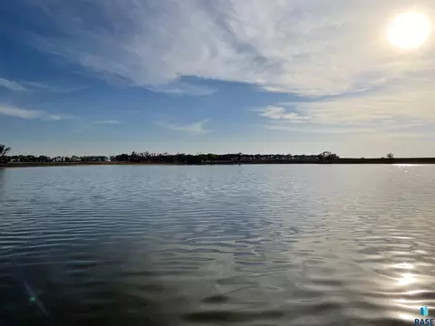 509 Sandpiper Ln, Wentworth, SD 57075