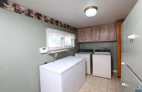 405 E 7th St, Dell Rapids, SD 57022 photo 13