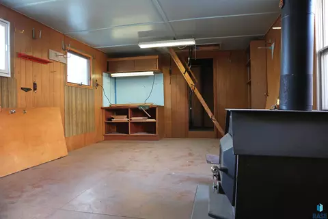 405 E 7th St, Dell Rapids, SD 57022 photo 18