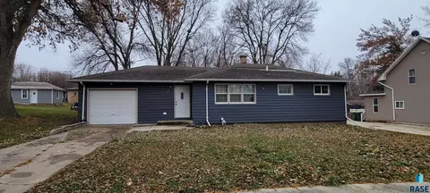 217 6th St E, Jasper, MN 56144 photo 1