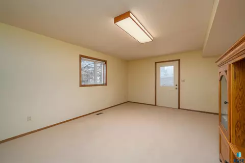 2013 Elizabeth Dr, Sioux Falls, SD 57103 photo 28
