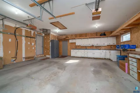 2013 Elizabeth Dr, Sioux Falls, SD 57103 photo 39
