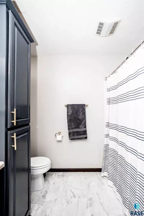 402 Deerview Ave, Tea, SD 57064 photo 31