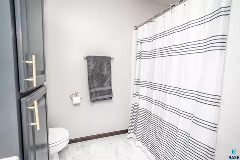 402 Deerview Ave, Tea, SD 57064 photo 30