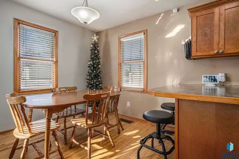 402 S Mable Ave, Sioux Falls, SD 57103 photo 6