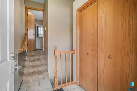 402 S Mable Ave, Sioux Falls, SD 57103 photo 14