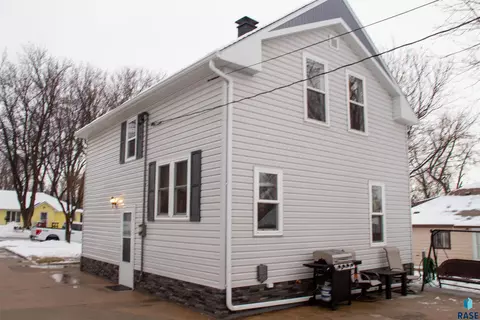 212 E 8th St, Jasper, MN 56144 photo 3