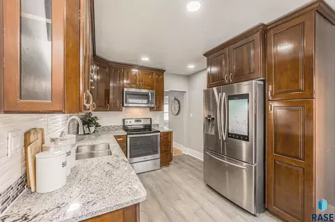 744 S 3rd Ave, Sioux Falls, SD 57104 photo 15