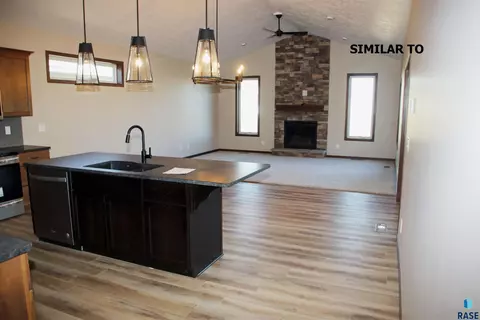 5404 E 65th St, Sioux Falls, SD 57108 photo 5